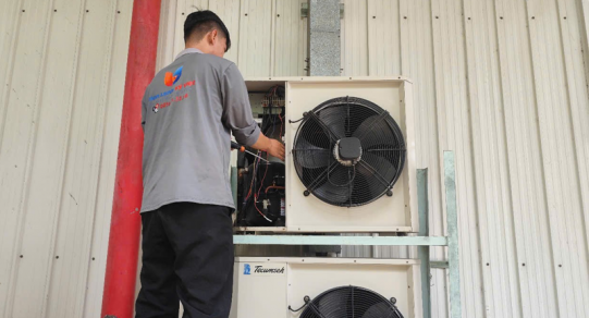 VỆ SINH MÁY LẠNH TẠI BÌNH HƯNG HÒA